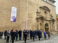 El Parlamento de La Rioja rinde homenaje a las víctimas de la Violencia de Género