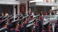 Gran acogida de los riojanos al tradicional desfile del Día de las Fuerzas Armadas celebrado en Logroño
