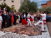 El Grupo de Danzas de Santa Coloma ha actuado al finalizar el acto