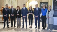 El Parlamento de La Rioja acoge la exposición 'Joxeba Pagaza. Un grito de libertad'