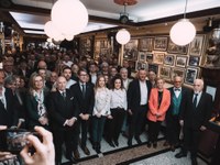 Fernández Cornago asiste a la presentación del evento solidario 'Historias que brindan', en el marco del 110º aniversario del Café Moderno 