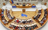 La presidenta del Parlamento ensalza el “compromiso de la juventud por participar y seguir construyendo La Rioja y Europa”