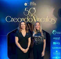 La presidenta del Parlamento asiste a la gala del 50º aniversario del Club de Marketing de La Rioja