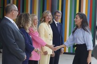 La presidenta del Parlamento asiste al acto de inauguración del curso escolar a cargo de la Reina doña Letizia