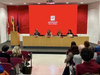 La presidenta del Parlamento interviene en la apertura de las II Jornadas Jurídicas de Vivienda 