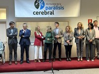 La presidenta del Parlamento muestra su apoyo a Aspace en el Día Mundial de la Parálisis Cerebral