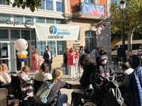 La presidenta del Parlamento participa en el acto del Día Mundial de la Parálisis Cerebral