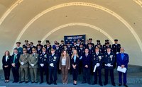 La presidenta del Parlamento participa en el acto institucional del Día de los Patronos de la Policía Nacional