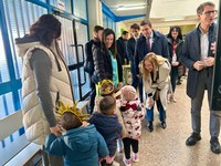 La presidenta del Parlamento ha participado en el acto conmemorativo con motivo del Día del Cáncer Infantil